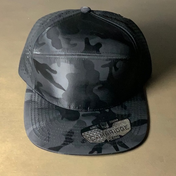 7-Panel Snap Cap - Picture 1 of 2